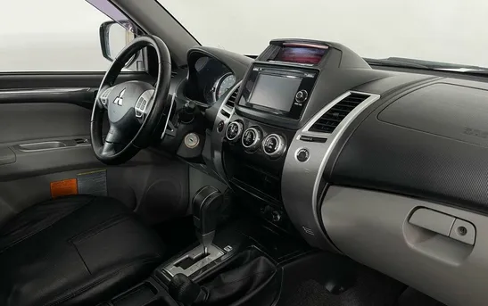 Mitsubishi Pajero Sport 2.50 автоматическая, фото №1