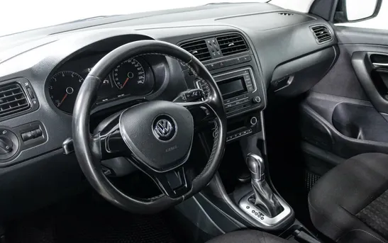 Volkswagen Polo 1.60 автоматическая, фото №1