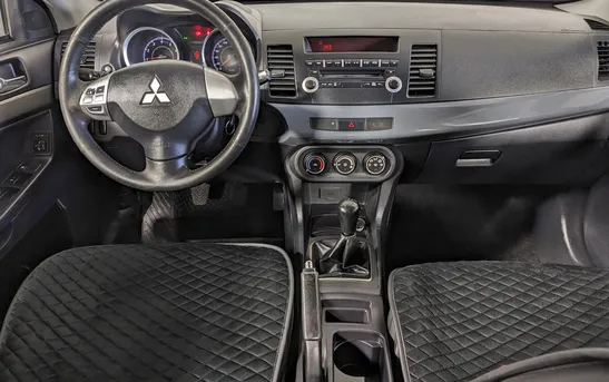 Mitsubishi Lancer 1.60 механика, фото №1