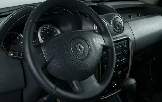 Renault Duster 2.00 автоматическая, фото №1