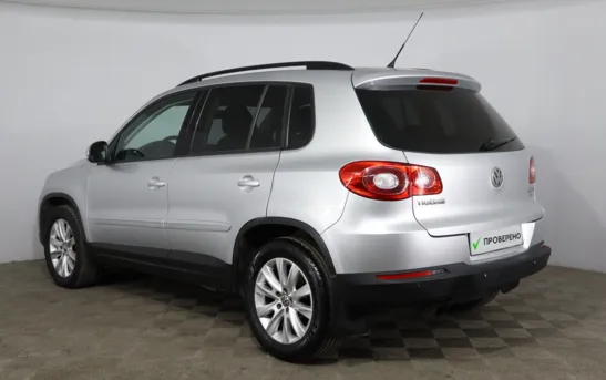Volkswagen Tiguan 2.00 автоматическая, фото №1