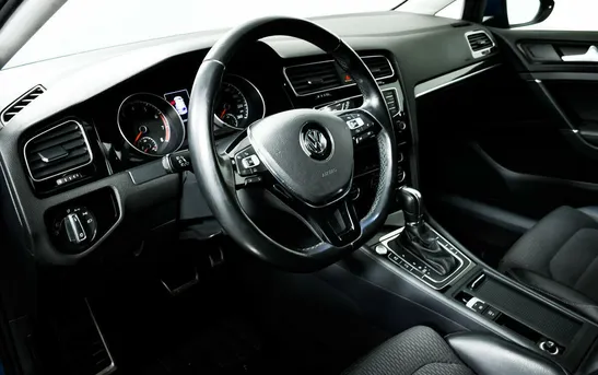 Volkswagen Golf 1.40 робот, фото №1