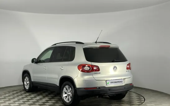 Volkswagen Tiguan 2.00 автоматическая, фото №1