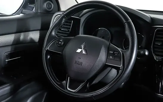 Mitsubishi Outlander 2.00 вариатор, фото №1