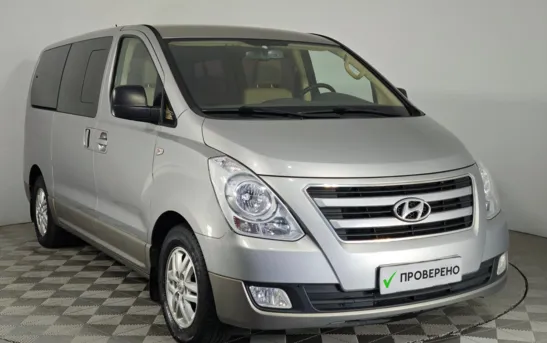 Hyundai H-1 2.50 автоматическая, фото №1